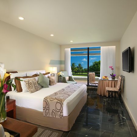 Grand Oasis Cancun Bagian luar foto Junior Suite